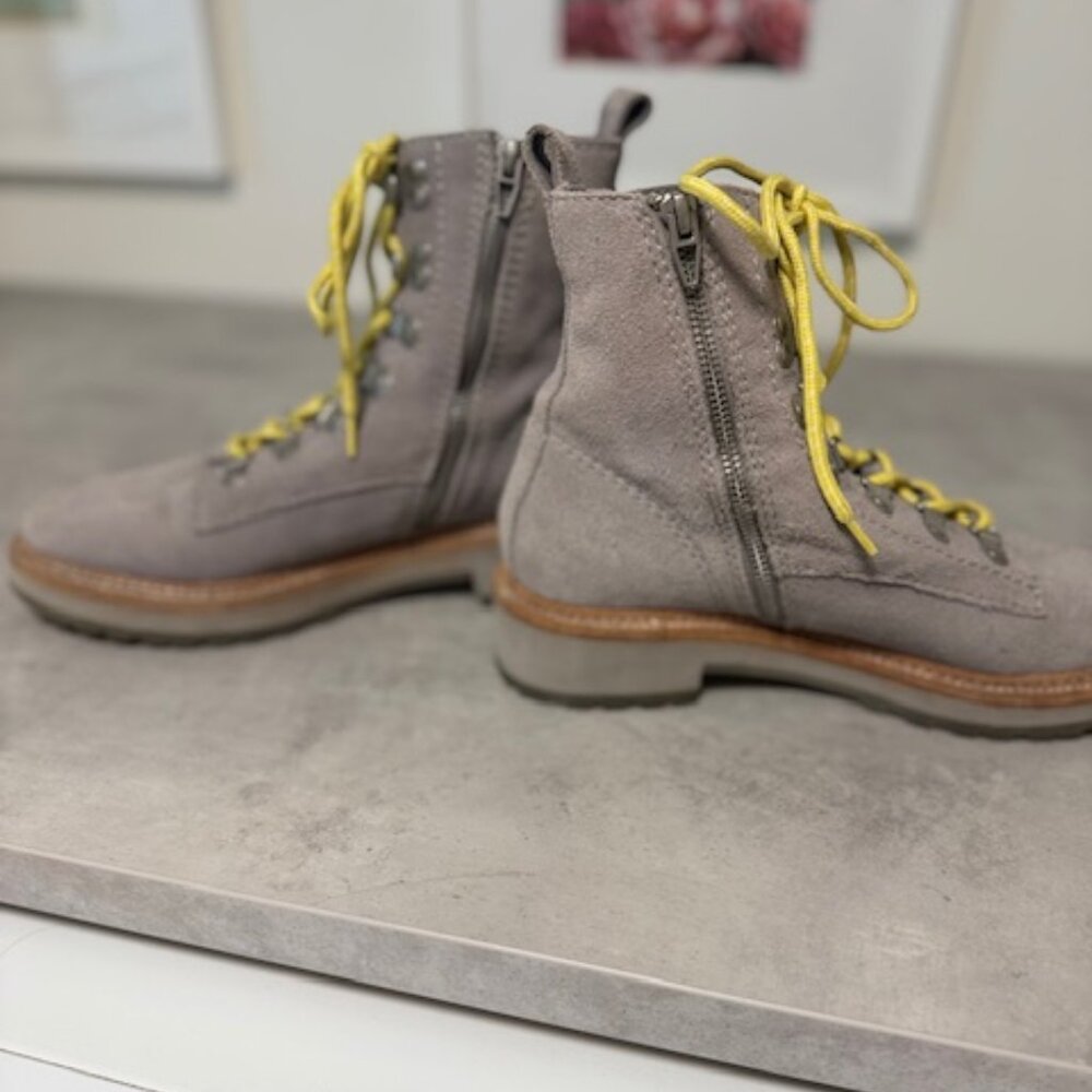 Dolce Vita lace up grey boots size 9